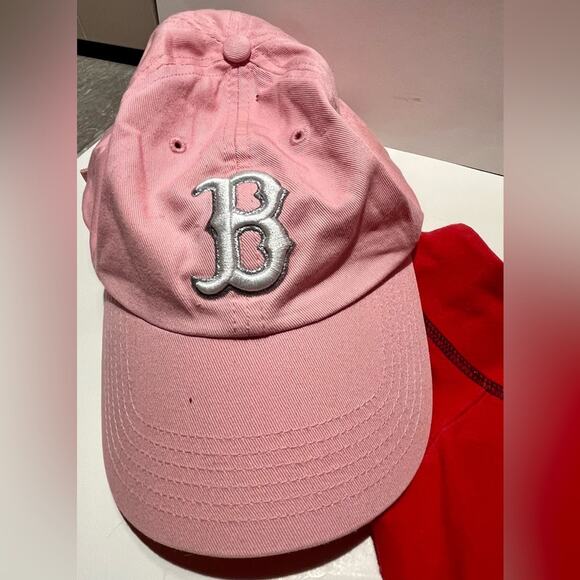 Women’s Red Sox hat and vintage babydoll tee bundle - Picture 2 of 9